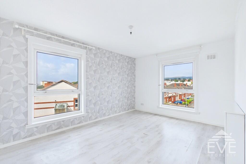 Apartment in Clydebank - View 2