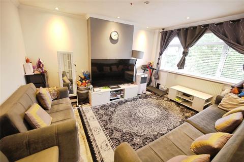 2 bedroom maisonette for sale, Rushdene Court, Doddinghurst Road, Brentwood, Essex, CM15