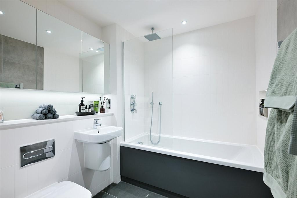 Apartment in Manchester - More