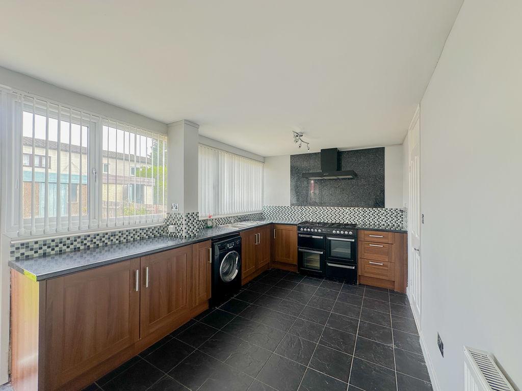 House in Birmingham, West Midlands - More