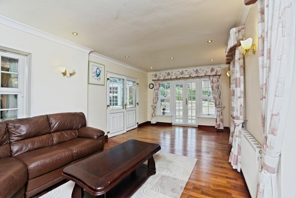 House in London - View 3