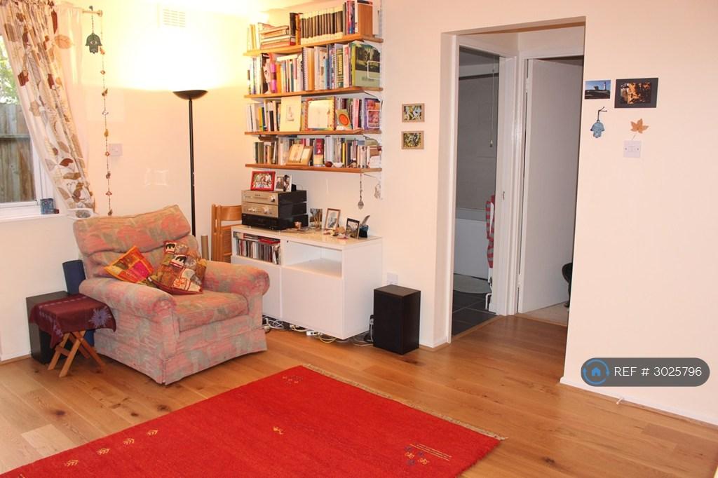Apartment in London - View 5