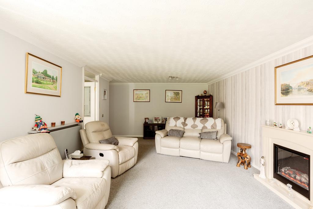 Apartment in Bristol - View 3