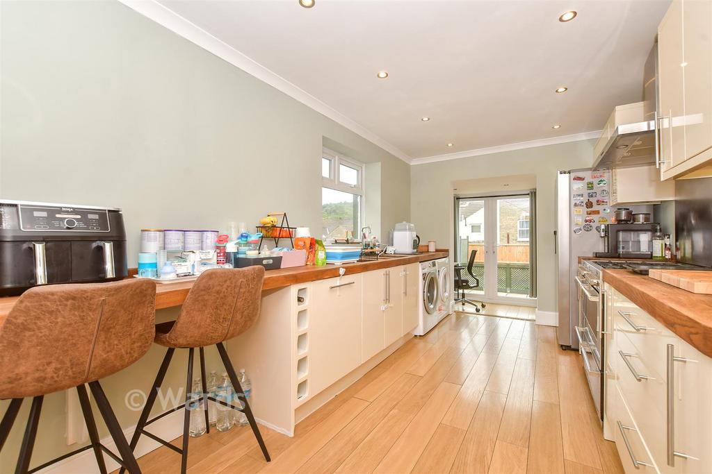 House in Dover - View 3