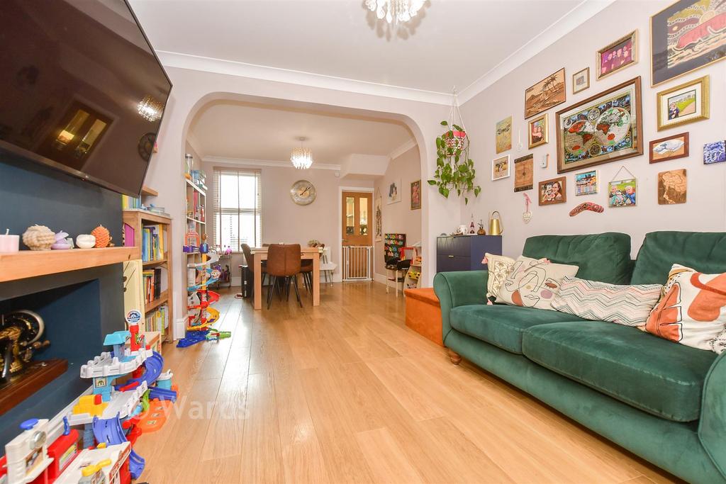 House in Dover - View 4