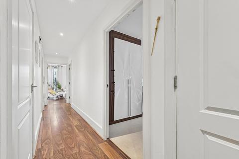 2 bedroom apartment for sale, Newton Court, 1 Axio Way, London, E3