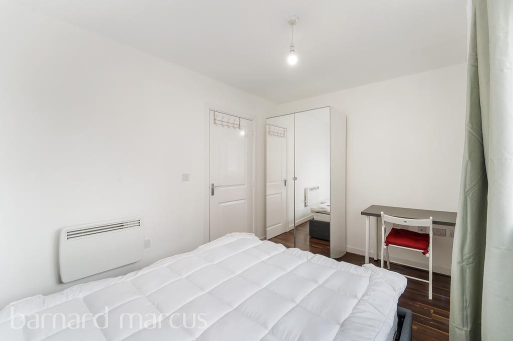 Apartment in MORDEN - More