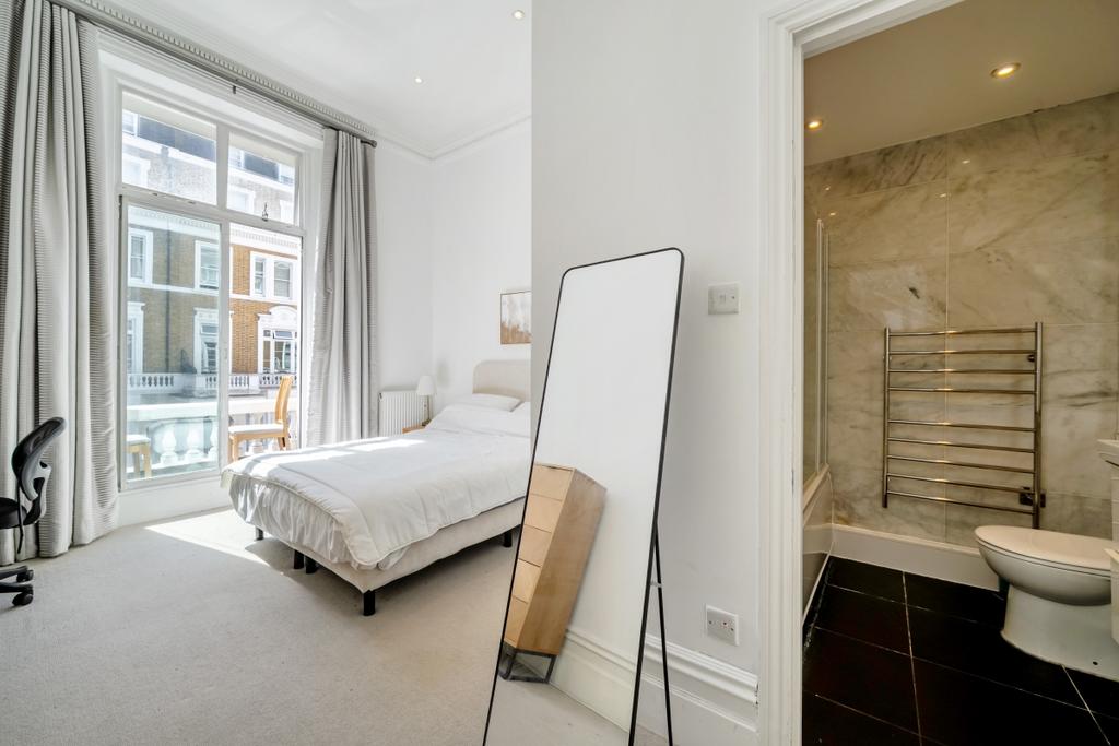 Apartment in London - More