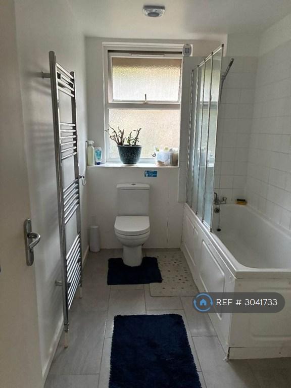 House in London - View 4