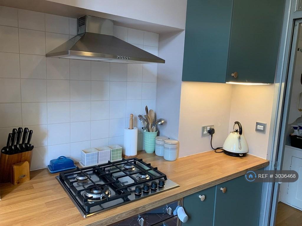 Apartment in London - More