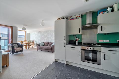 2 bedroom apartment for sale, Homesdale Road, Bromley
