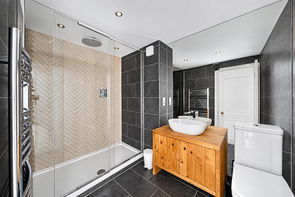 Apartment in Kensington - More