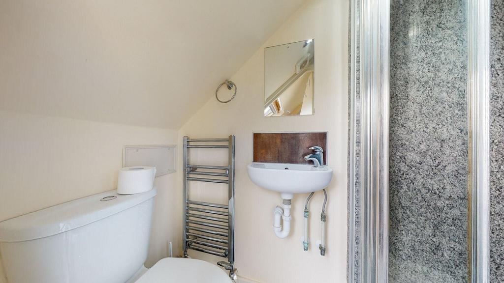 Apartment in London - View 3