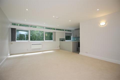 2 bedroom flat to rent, New Dover Road, Canterbury, CT1
