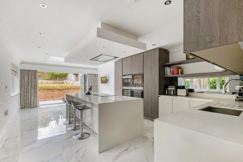 5 bedroom detached house for sale, Leatherhead Road, Oxshott, Leatherhead, Surrey, KT22