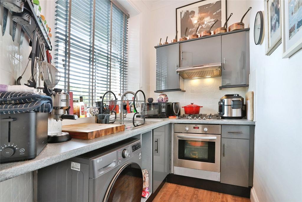 Apartment in Dorset - View 3