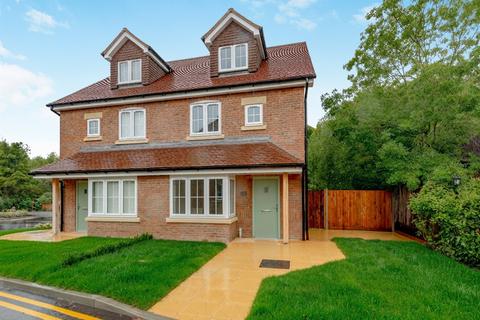 undefined, Springfield Close, Salfords, Redhill