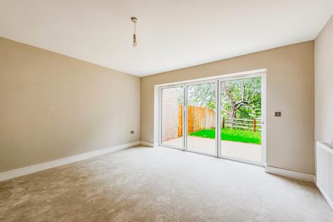 undefined, Springfield Close, Salfords, Redhill