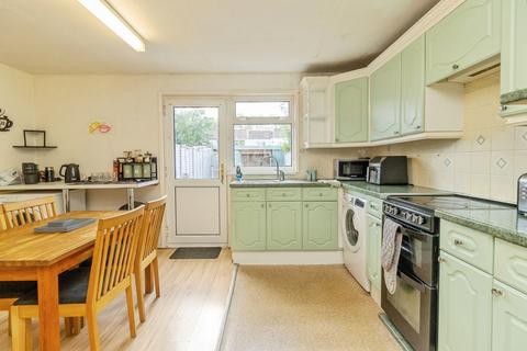 2 bedroom terraced house for sale, Farthing Grove, Netherfield, Milton Keynes, Buckinghamshire, MK6