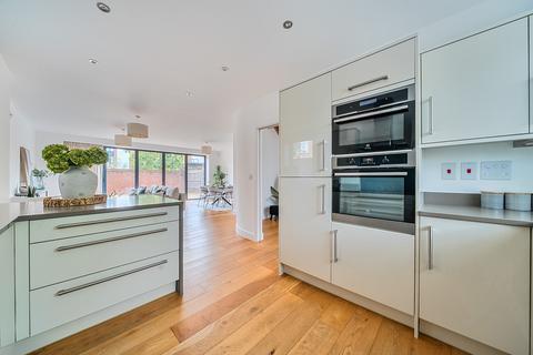 5 bedroom detached house for sale, Teeton Mill Place, Newbury, RG14
