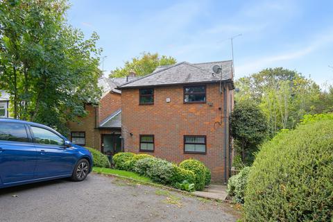 undefined, Pinions Road, High Wycombe, HP13