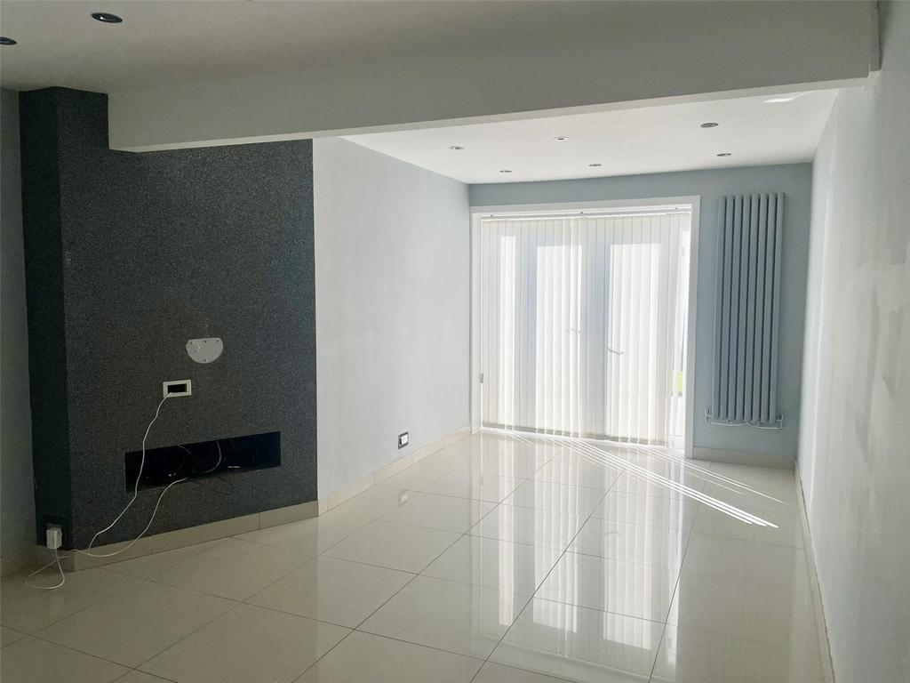 House in Netherton - View 4