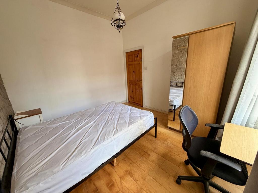 House in Manchester - More