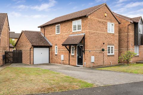 4 bedroom detached house for sale, Willow Drive, Bicester, OX26