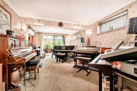 2 bedroom detached bungalow for sale, St. Albans Road, Cambridge, CB4