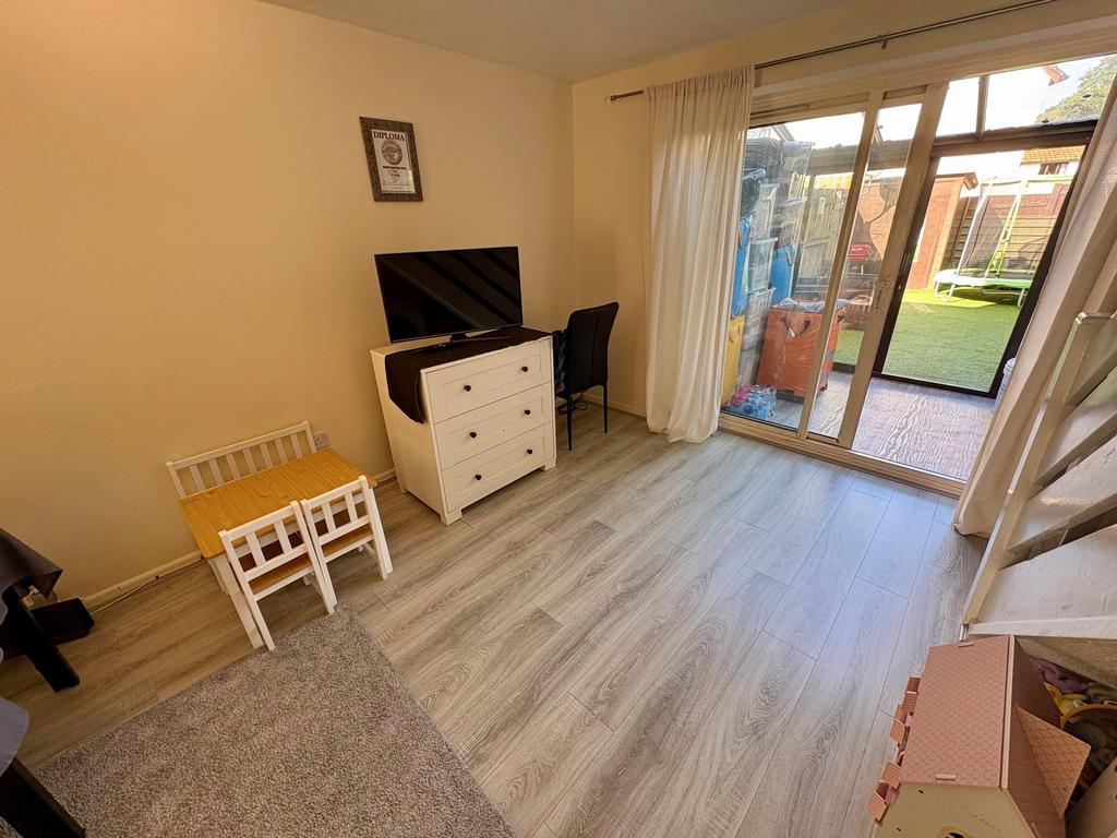 House in Cardiff - View 2