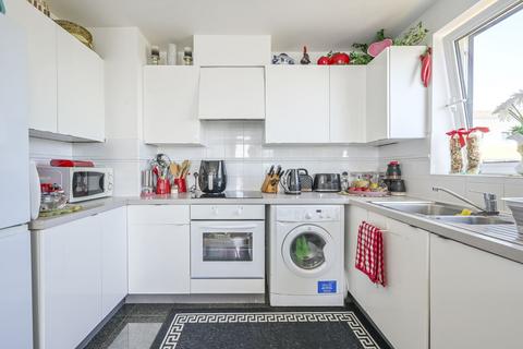 2 bedroom flat for sale, Sheerness Mews, Royal Docks, London, E16