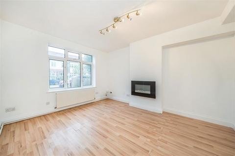 3 bedroom house to rent, Boileau Road, London SW13