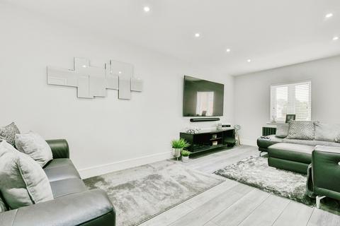 4 bedroom semi-detached house for sale, Snowdonia Way, Stevenage, Hertfordshire, SG1