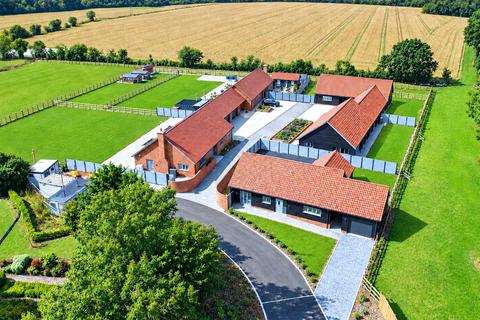 undefined, Barn 3, Lorford Close, Hintlesham, Ipswich, Suffolk, IP8