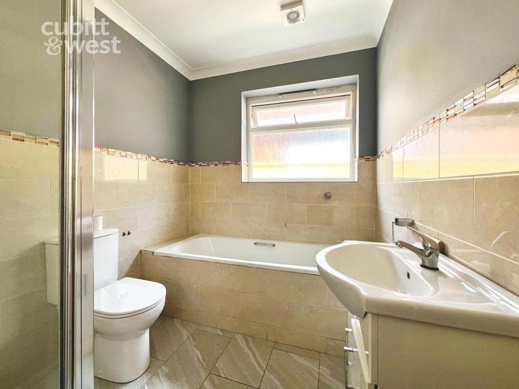 House in Brighton - View 3
