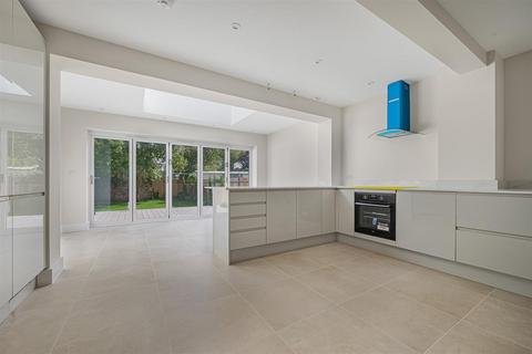 3 bedroom semi-detached house for sale, Hayes Wood Avenue, Hayes BR2