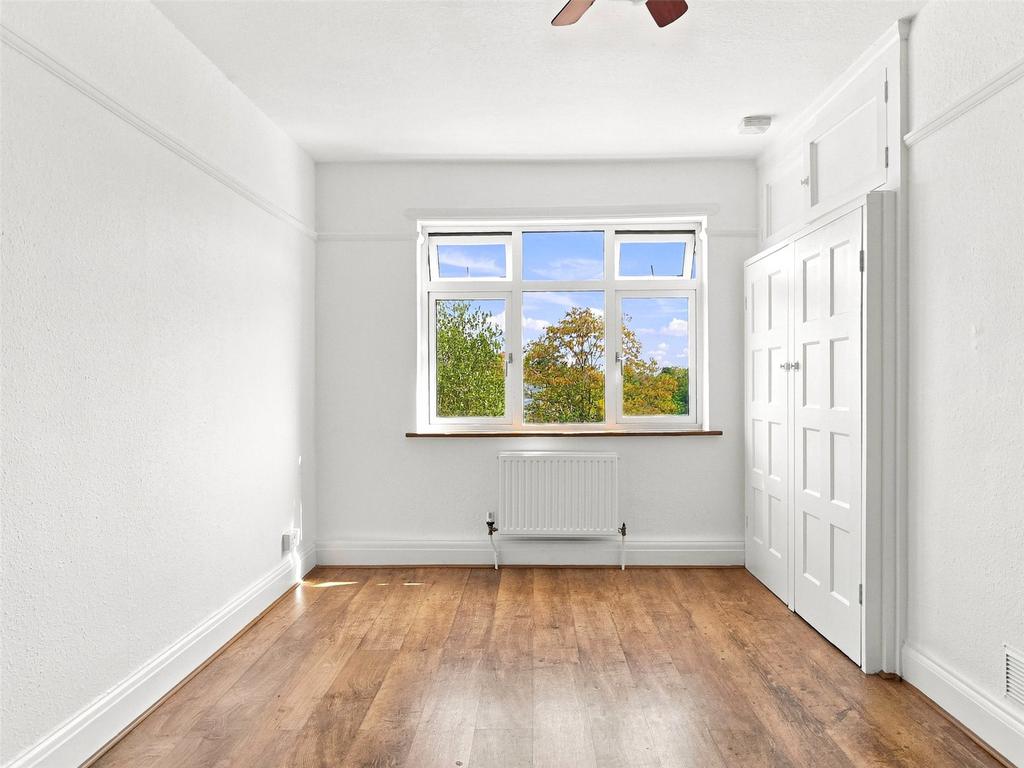 House in London - View 5