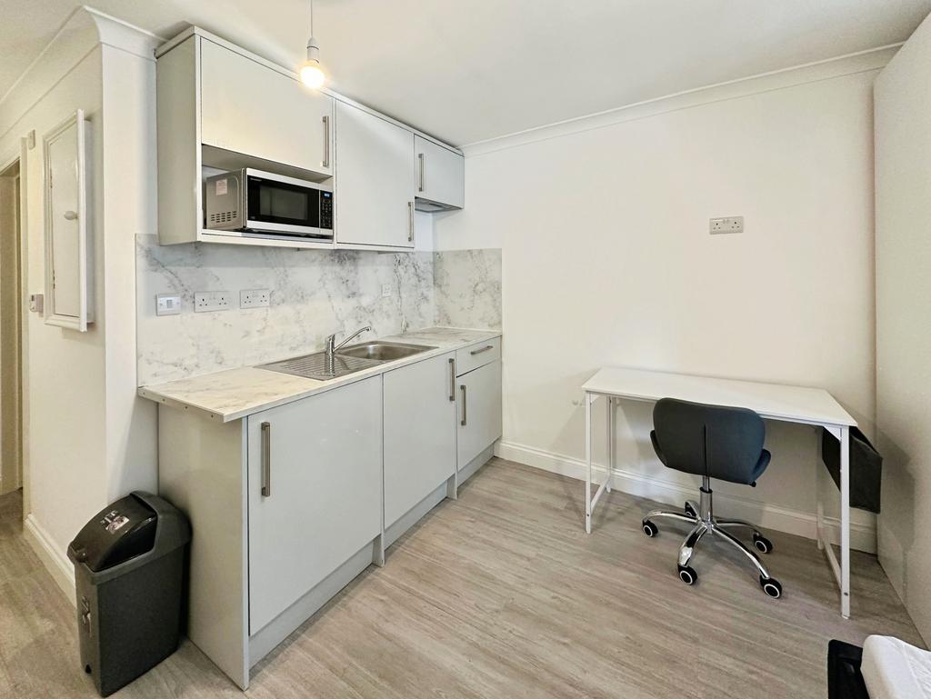 Apartment in CAMBRIDGE - View 3