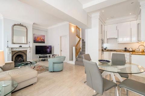 2 bedroom terraced house for sale, Queensberry Mews West, London SW7