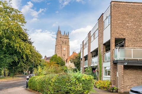 2 bedroom flat for sale, Queens Court, Hertford SG13