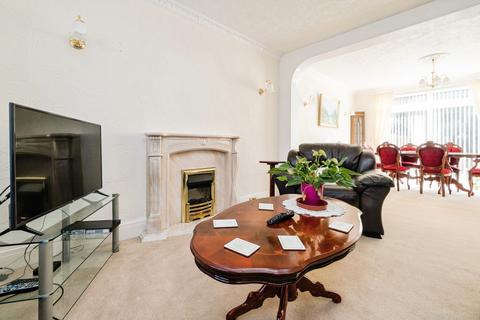 3 bedroom semi-detached house for sale, Minster Way, Hornchurch, Essex, RM11