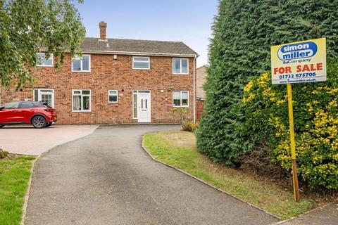 3 bedroom semi-detached house for sale, Swallow Road, Larkfield, Aylesford