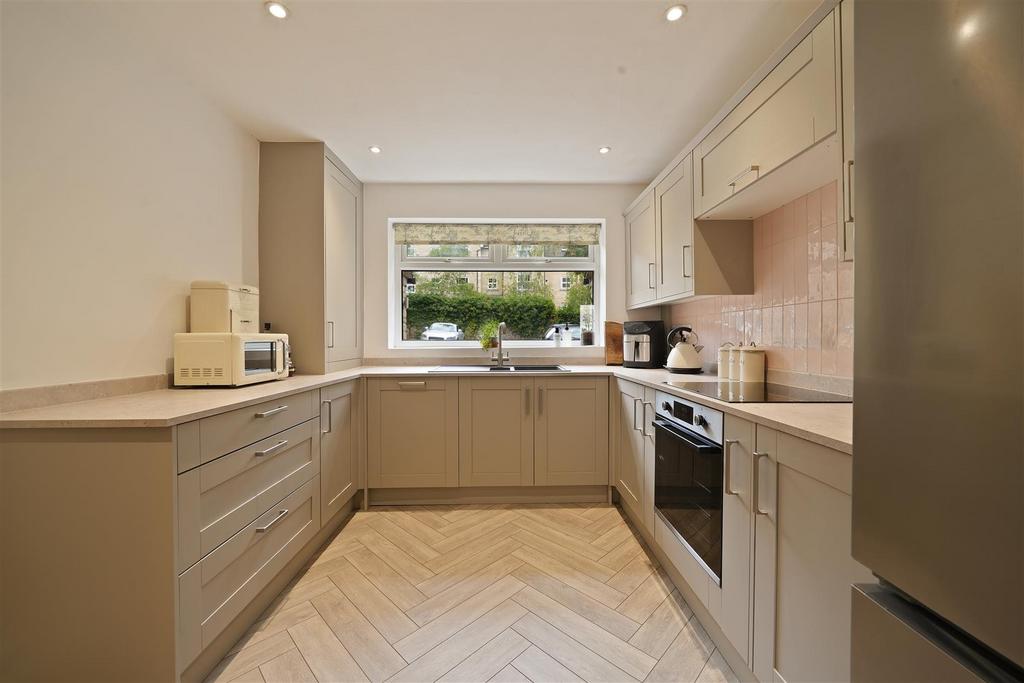 House in Sheffield - View 5