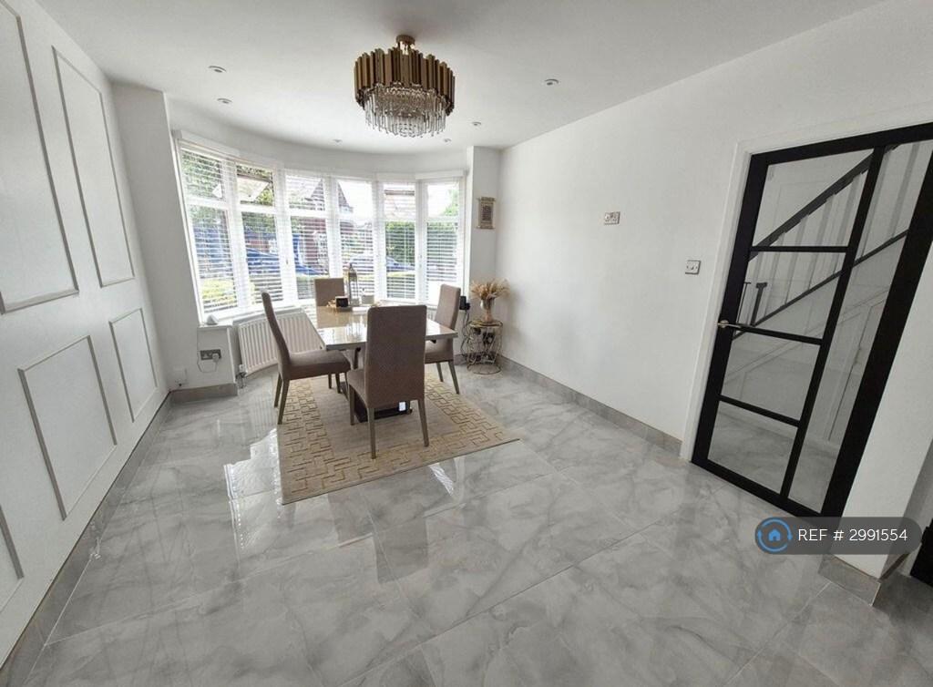 House in Sutton Coldfield - View 3