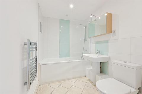 1 bedroom flat for sale, Church Street, Epsom KT17