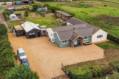 4 bedroom detached bungalow for sale, Prickwillow Road, Isleham, Ely