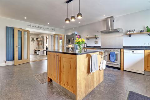 4 bedroom detached bungalow for sale, Prickwillow Road, Isleham, Ely