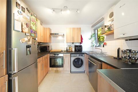 2 bedroom flat for sale, Mapesbury Road, Willesden Green, London, NW2