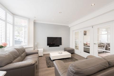 4 bedroom semi-detached house for sale, Torrington Gardens, London, N11