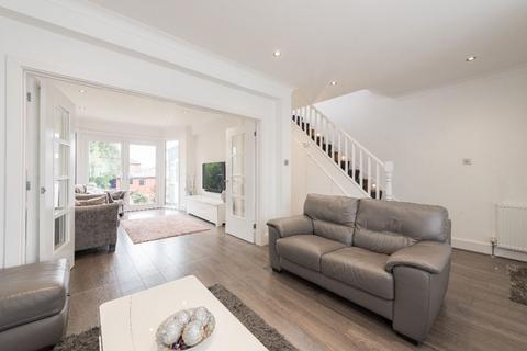 4 bedroom semi-detached house for sale, Torrington Gardens, London, N11